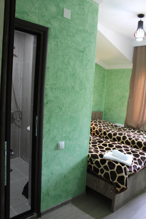 Maia'S Guesthouse Chvabiani ภายนอก รูปภาพ