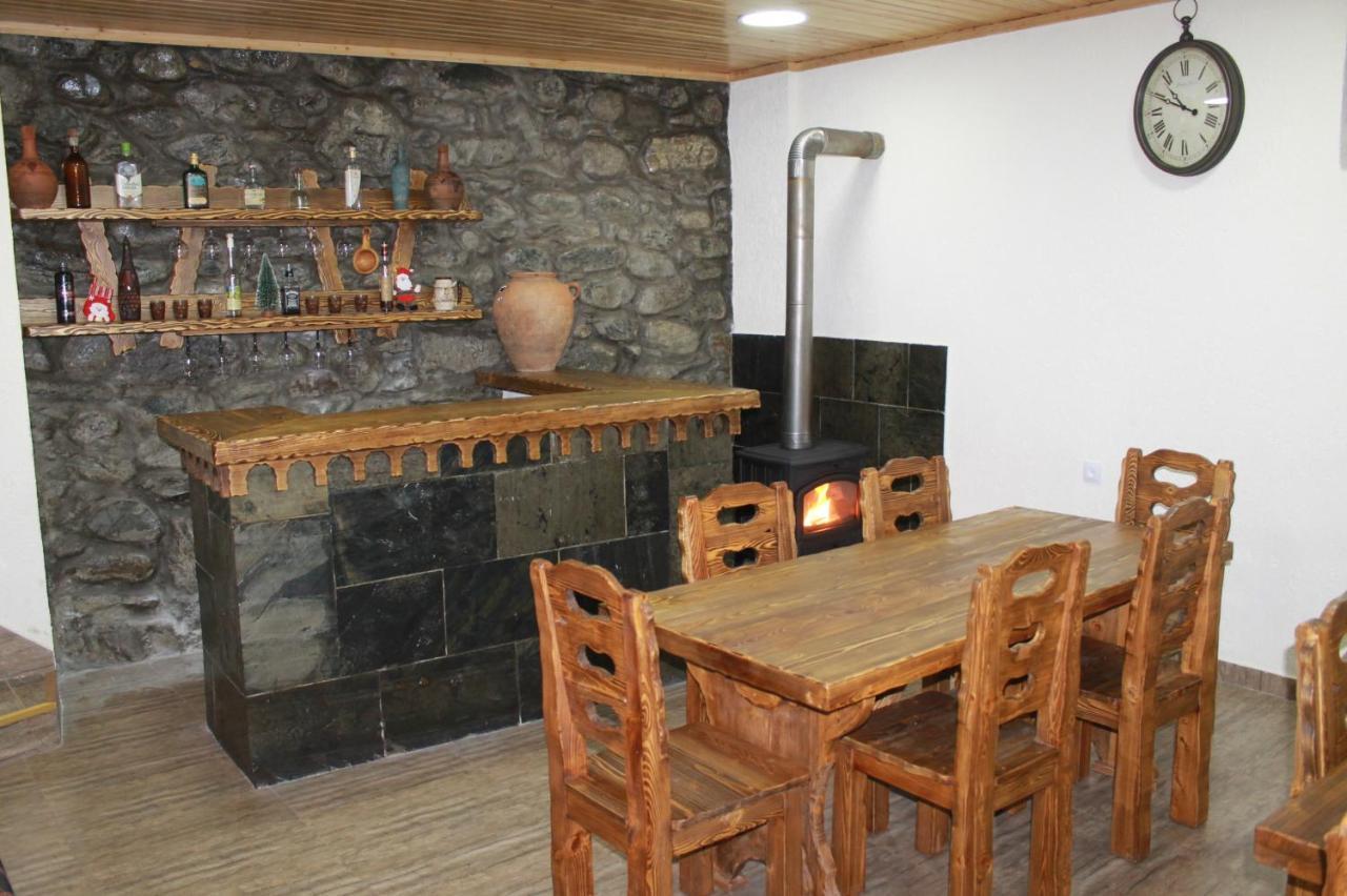 Maia'S Guesthouse Chvabiani ภายนอก รูปภาพ